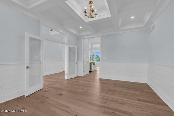 Empty room, Interior, Recessed Lighting, Wood Texture Flooring