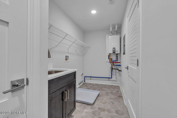 Interior, Recessed Lighting, Walk-in Closets