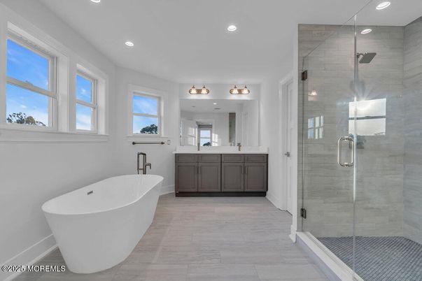 Bathroom, Dual Sink Vanities, Free Standing Baths, Glass Shower, Interior, Recessed Lighting