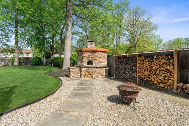 Exterior, Fireplace
