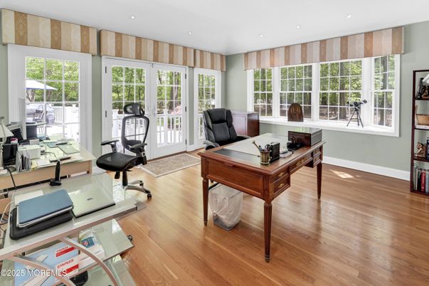 Home Office, Interior, Recessed Lighting, Wood Texture Flooring