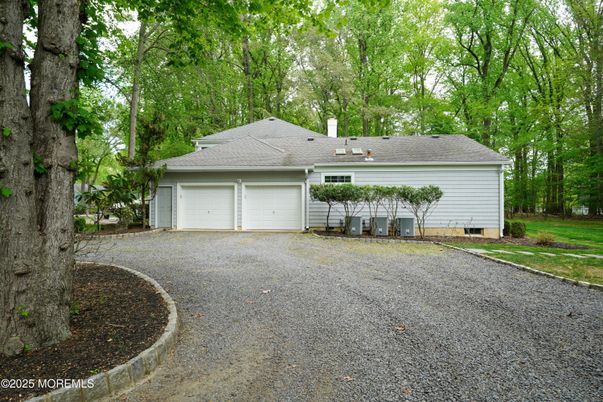 Detached Garage, Exterior