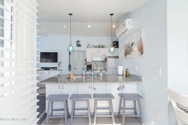 Interior, Kitchen, Pendant Lights, Recessed Lighting