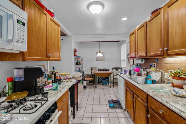 Dining room, Interior, Kitchen, Pendant Lights, Recessed Lighting