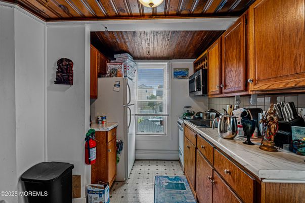 Interior, Kitchen, Wooden Ceilings