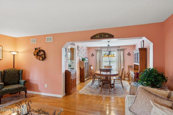 Chandelier, Dining room, Fireplace, Interior, Wood Texture Flooring