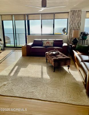 Interior, Living room, Water