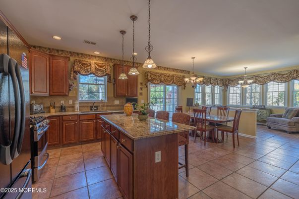 Chandelier, Dining room, Interior, Kitchen, Living room, Pendant Lights, Recessed Lighting