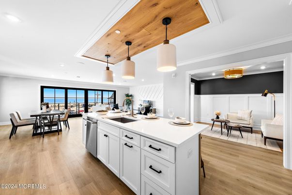 Dining room, Interior, Kitchen, Pendant Lights, Recessed Lighting, Wooden Ceilings, Wood Texture Flooring