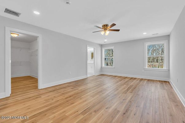 Empty room, Interior, Recessed Lighting, Walk-in Closets, Wood Texture Flooring