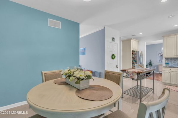 Dining room, Interior, Kitchen, Recessed Lighting