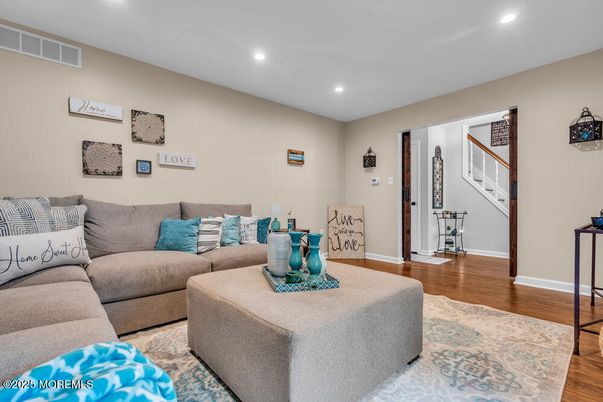 Interior, Living room, Recessed Lighting, Wood Texture Flooring