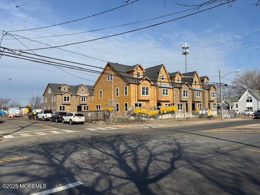 Exterior, Facade, Queen Anne Victorian