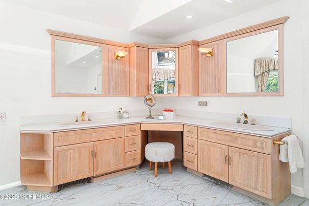 Bathroom, Dual Sink Vanities, Interior, Marble, Recessed Lighting