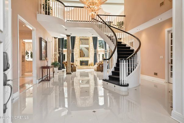 Chandelier, Fireplace, Interior, Recessed Lighting