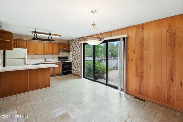 Interior, Kitchen, Pendant Lights