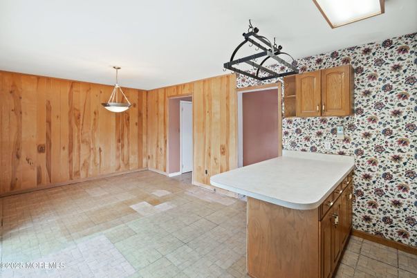 Interior, Pendant Lights, Wooden Walls