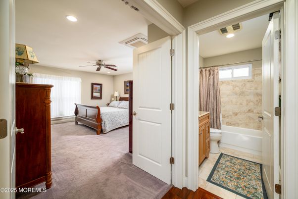 Bathroom, Bedroom, Interior, Recessed Lighting
