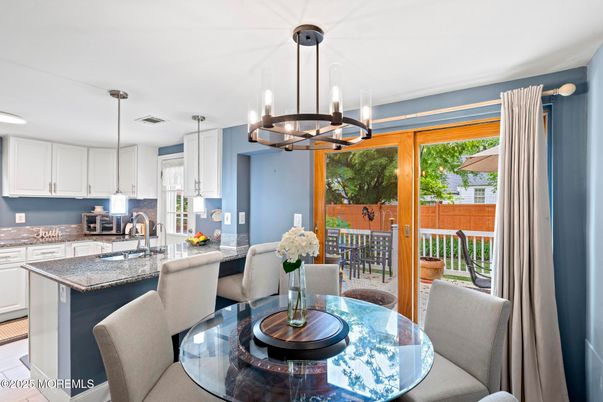 Chandelier, Dining room, Interior, Kitchen, Pendant Lights