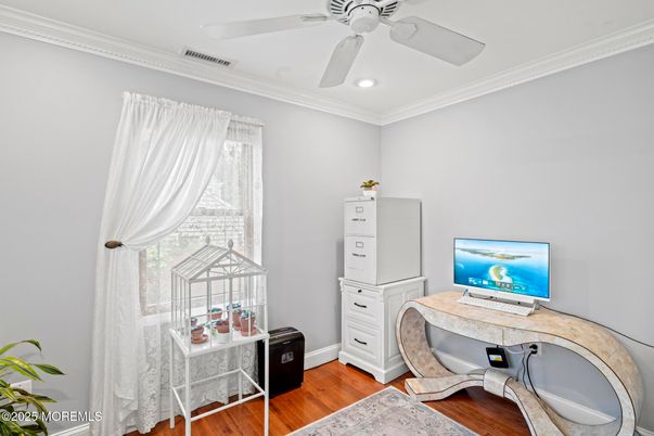 Home Office, Interior, Recessed Lighting, Wood Texture Flooring