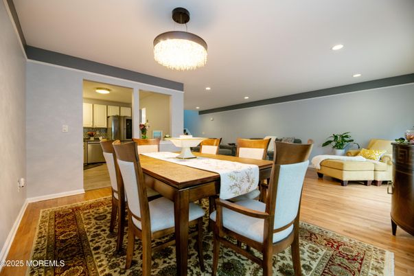 Chandelier, Dining room, Interior, Kitchen, Recessed Lighting, Wood Texture Flooring