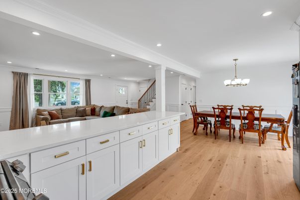 Chandelier, Dining room, Interior, Living room, Recessed Lighting, Wood Texture Flooring