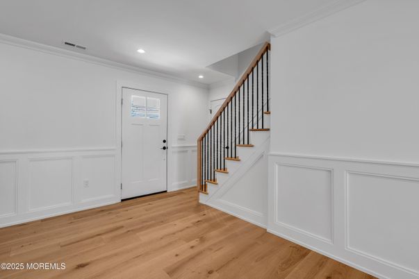 Interior, Recessed Lighting, Wood Texture Flooring