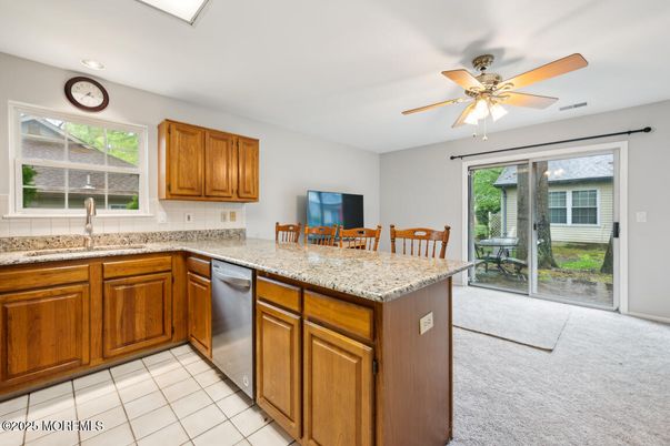 Dining room, Interior, Kitchen, Recessed Lighting