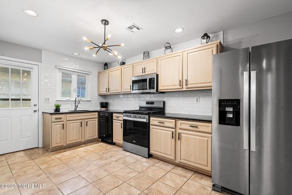 Interior, Kitchen, Pendant Lights, Recessed Lighting, Stainless Steel Appliances
