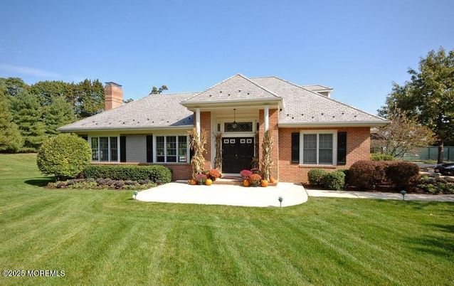 Backyard, Exterior, Facade, Brick Facade, Cape Cod
