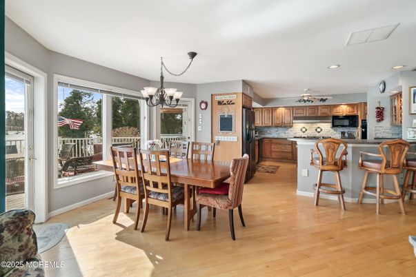 Chandelier, Dining room, Interior, Kitchen, Recessed Lighting, Wood Texture Flooring