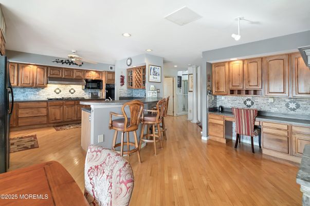 Dining room, Interior, Kitchen, Recessed Lighting, Wood Texture Flooring
