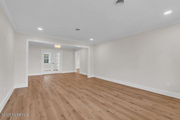 Empty room, Interior, Recessed Lighting, Wood Texture Flooring