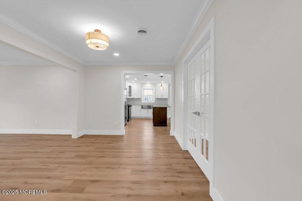 Interior, Pendant Lights, Recessed Lighting, Wood Texture Flooring