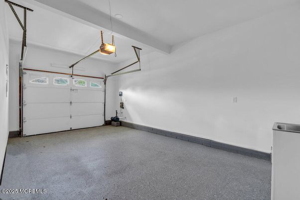 Garage, Interior