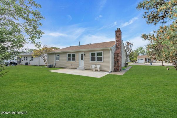 Backyard, Detached Garage, Exterior