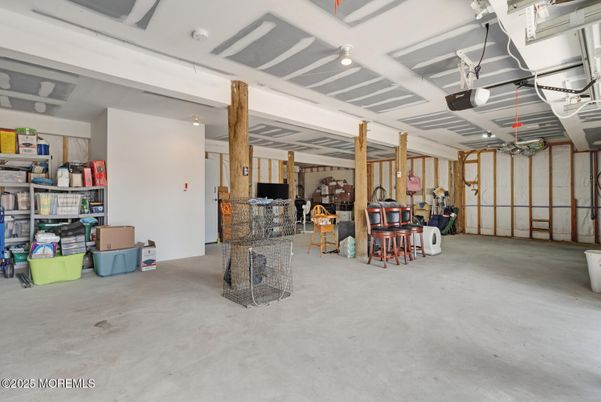 Garage, Interior