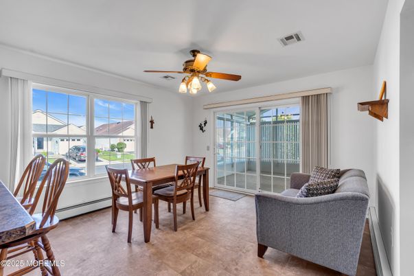 Dining room, Interior