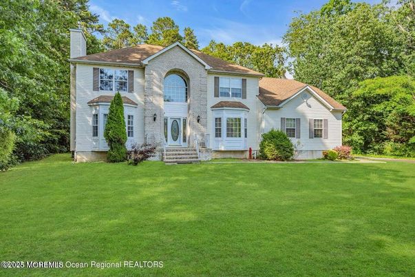 Backyard, Exterior, Facade, French Provincial