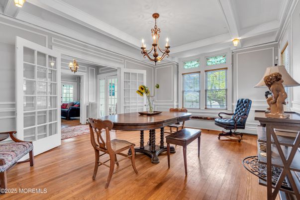 Chandelier, Dining room, Interior, Living room, Wood Texture Flooring
