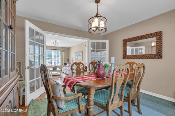 Chandelier, Dining room, Interior