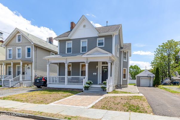 Detached Garage, Exterior, Facade, Queen Anne Victorian