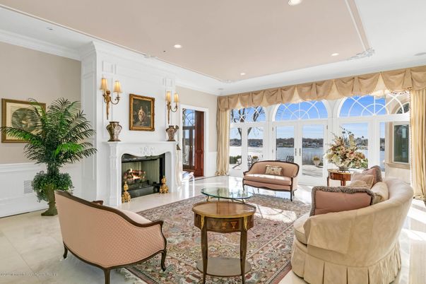 Fireplace, Interior, Living room, Recessed Lighting