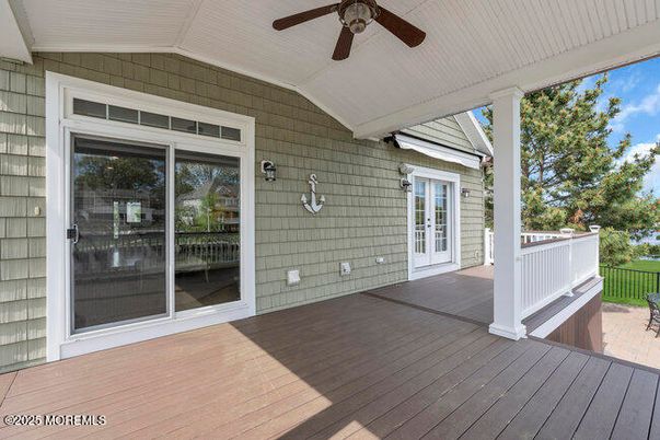 Exterior, Wood Texture Flooring