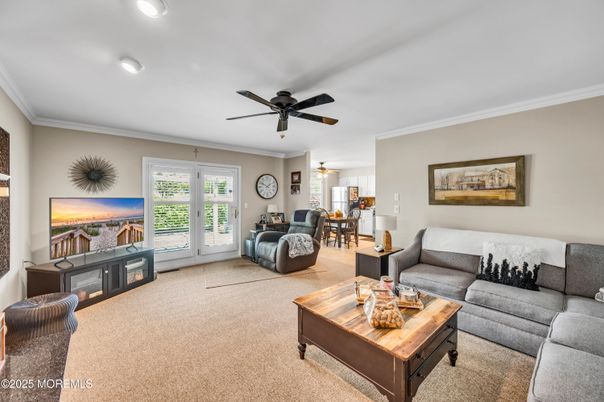 Dining room, Interior, Living room, Recessed Lighting