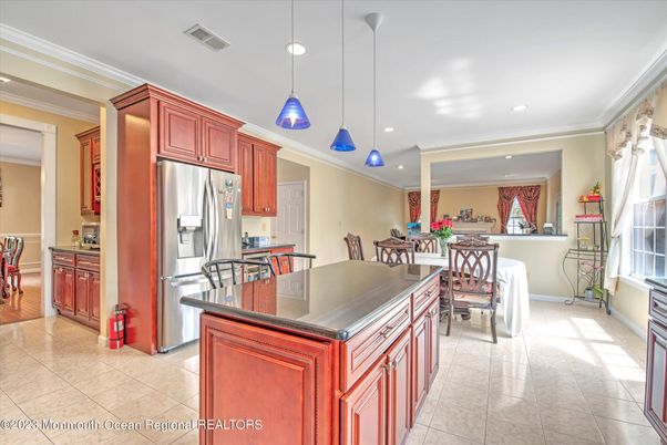 Dining room, Interior, Kitchen, Pendant Lights, Recessed Lighting, Stainless Steel Appliances