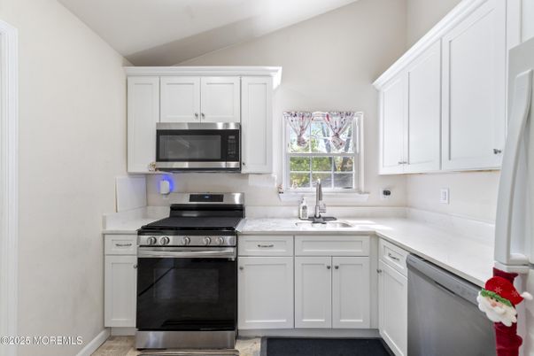 Interior, Kitchen, Stainless Steel Appliances
