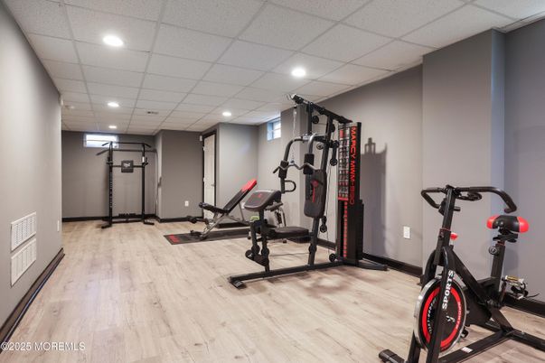 Fitness Equipment, Interior, Recessed Lighting, Wood Texture Flooring