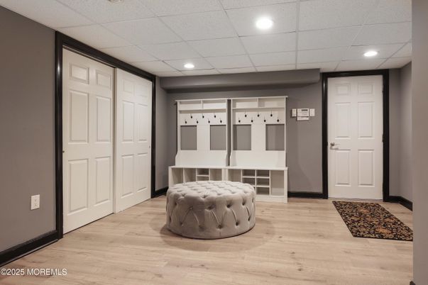 Interior, Recessed Lighting, Wood Texture Flooring