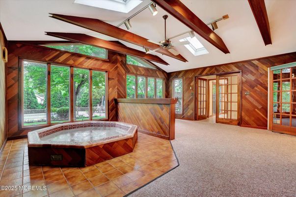 Bathroom, Hot Tub, Interior, Wooden Beams, Wooden Walls